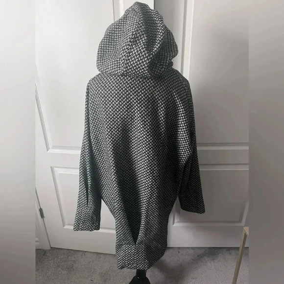 Sweaty Betty | Rare Black and White Dolman Sleeve Wool Blend Jacket | Size XS/S - Picture 5 of 11